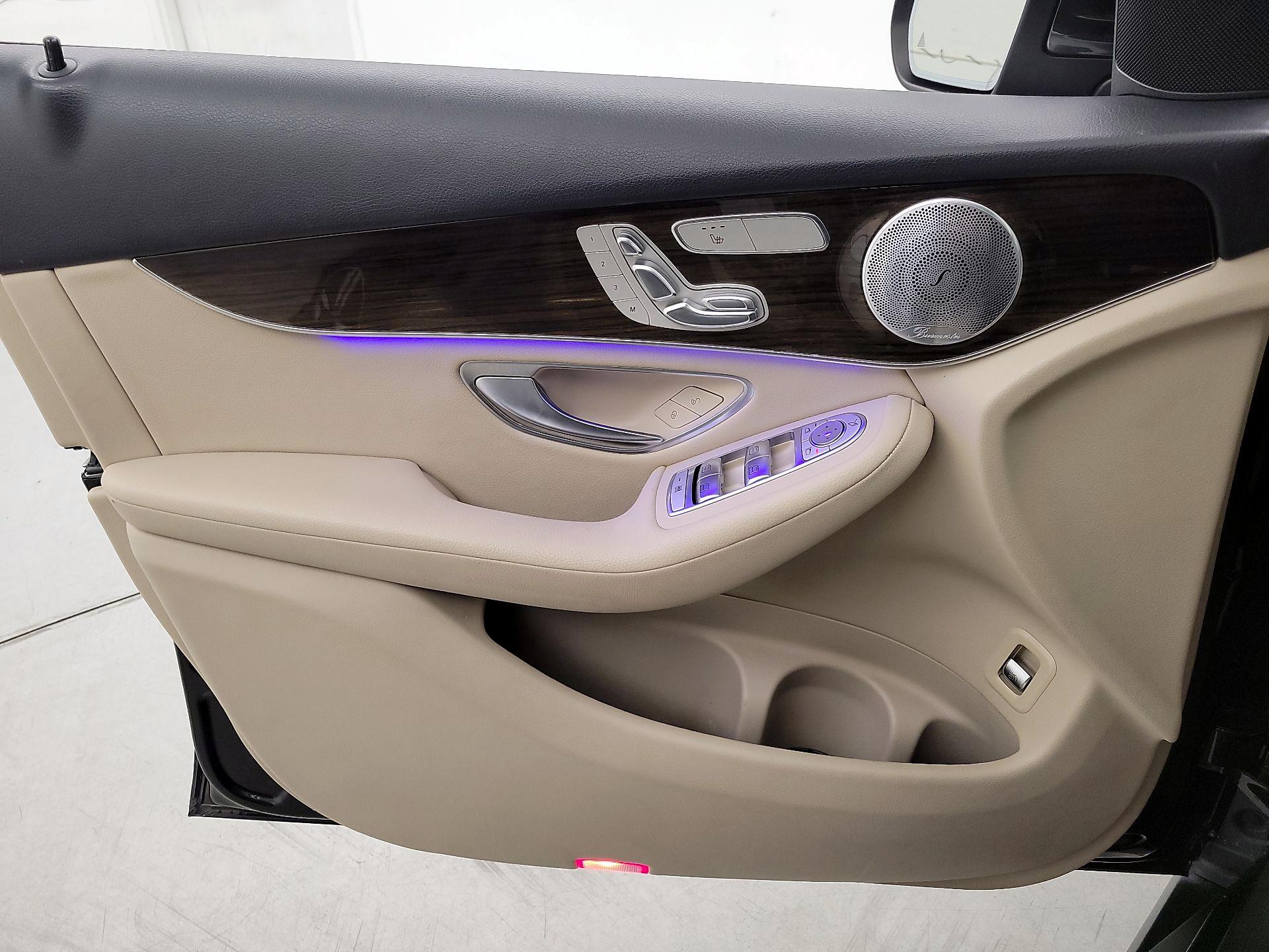 Thumbnail: 2020 Mercedes-Benz GLC - 12