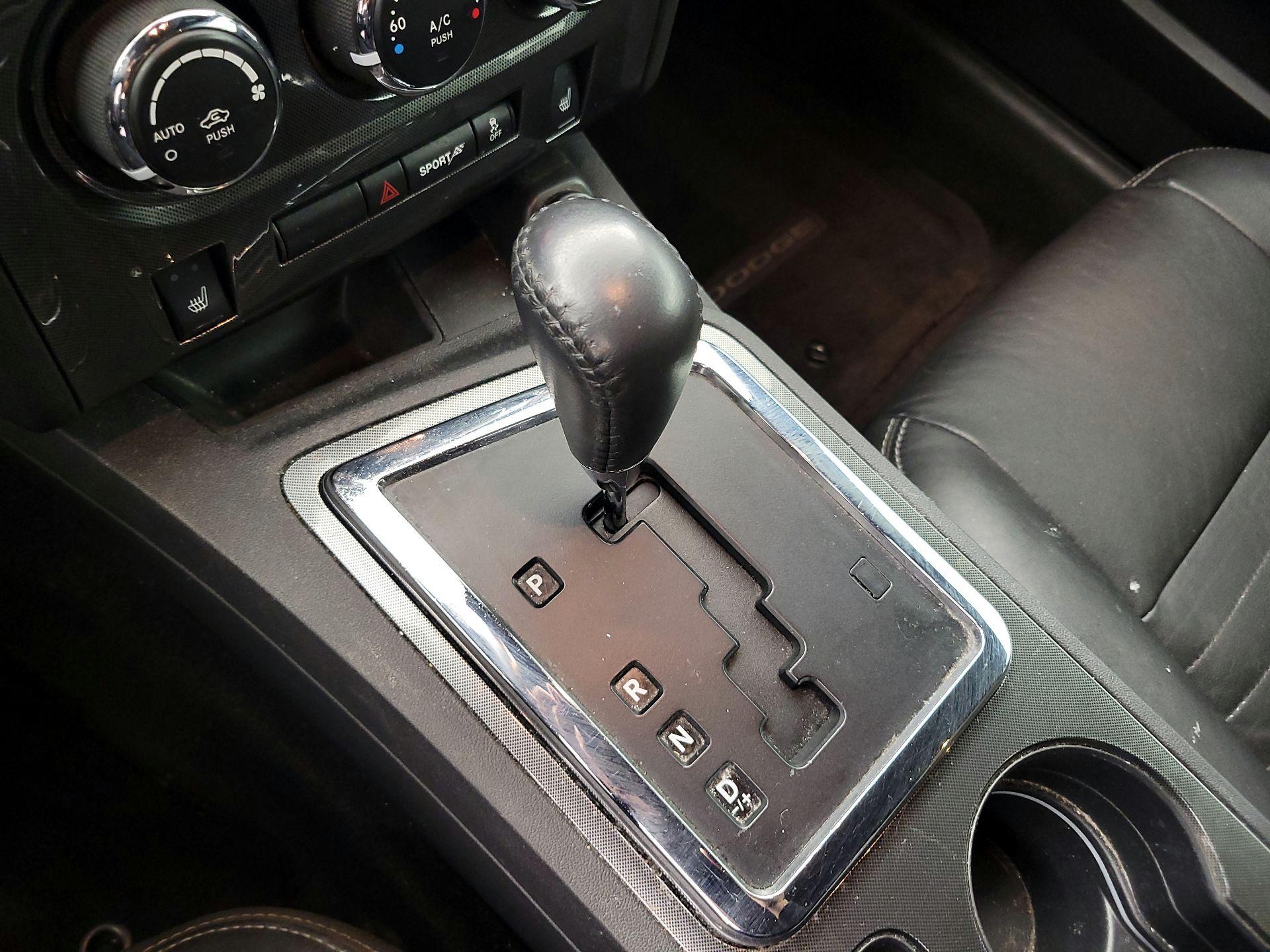 Thumbnail: 2013 Dodge Challenger - 17
