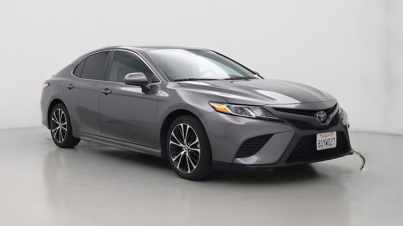 2020 Toyota Camry SE Hero Image