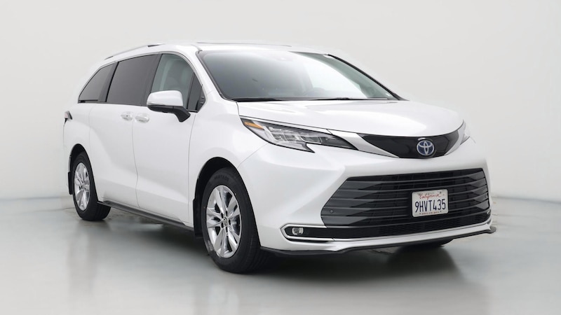 2023 Toyota Sienna Limited Hero Image