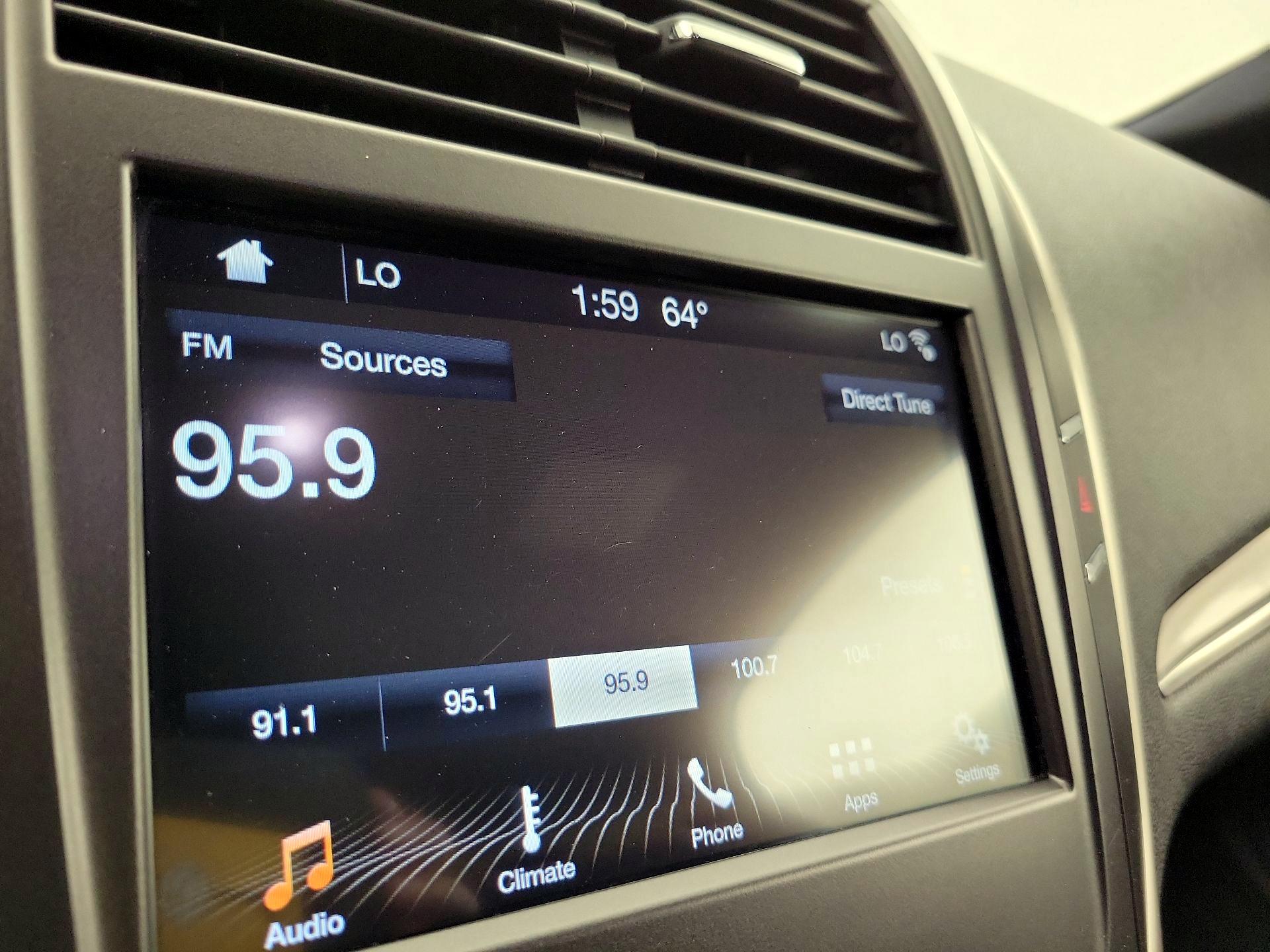 Thumbnail: 2016 Lincoln MKC - 15