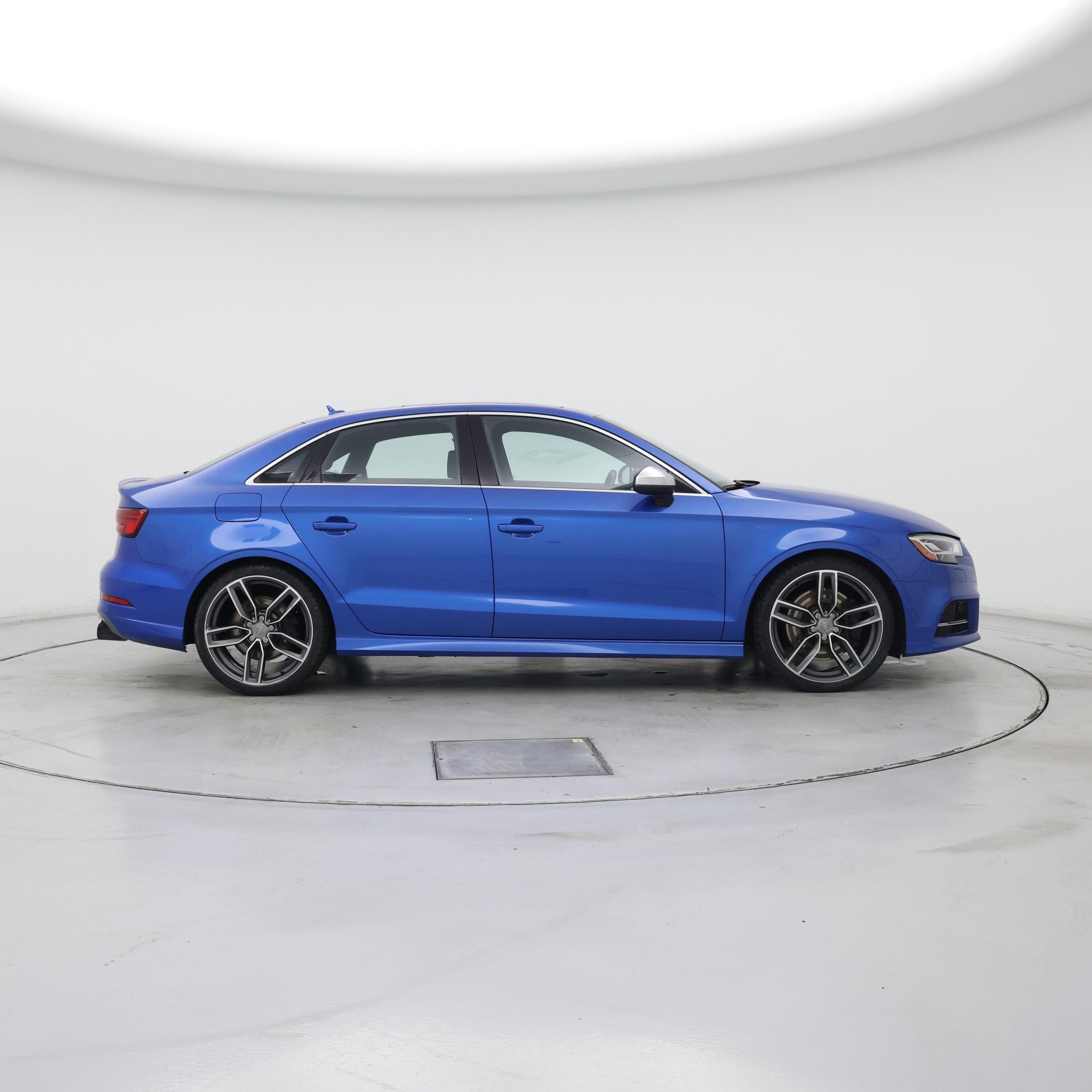 Thumbnail: 2017 Audi S3 - 7
