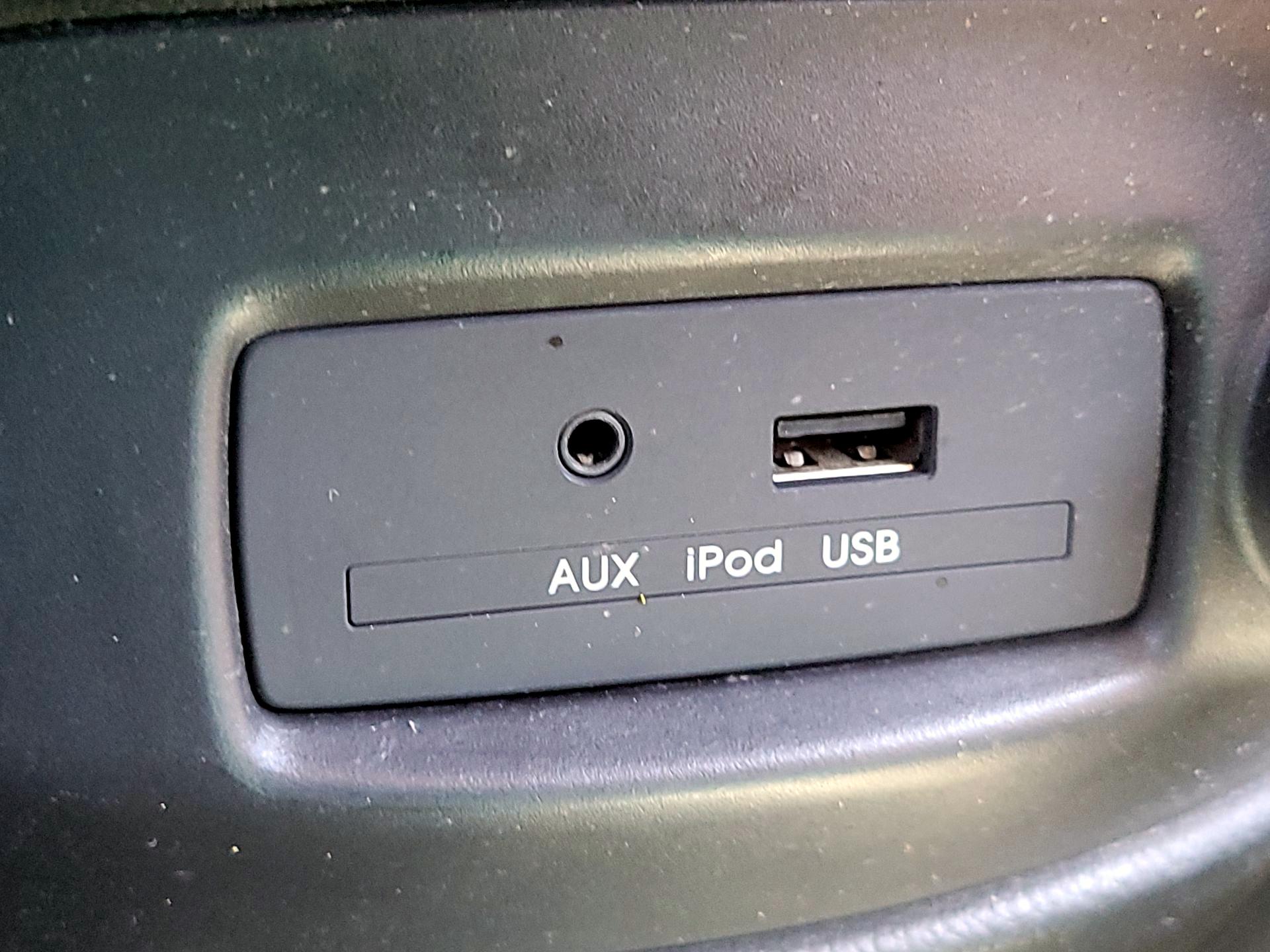 Thumbnail: 2013 Kia Soul - 16