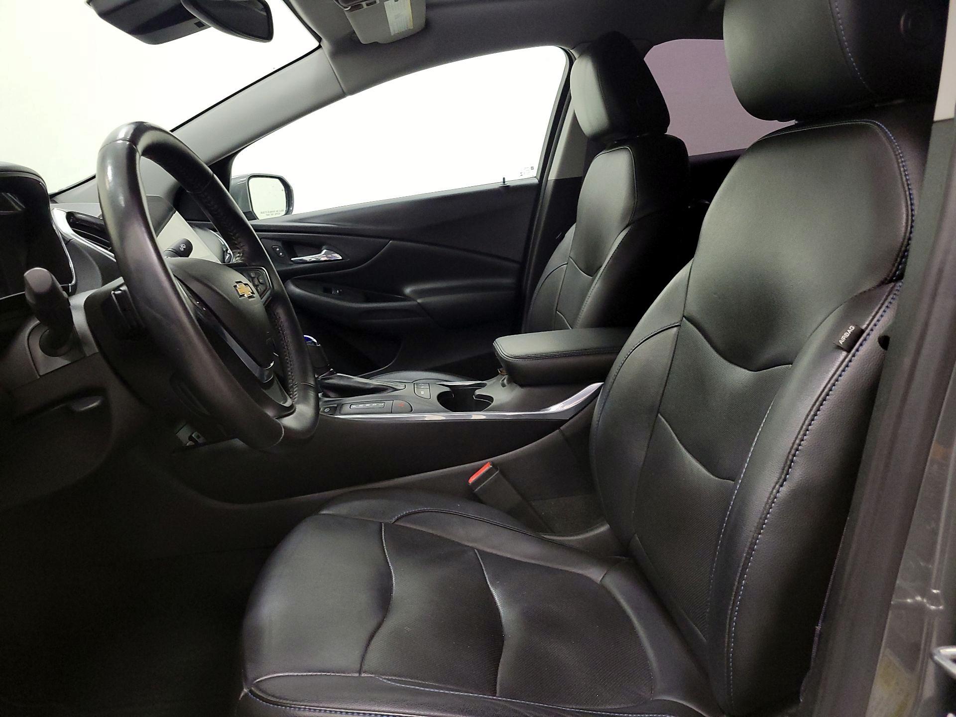 Thumbnail: 2017 Chevrolet Volt - 11