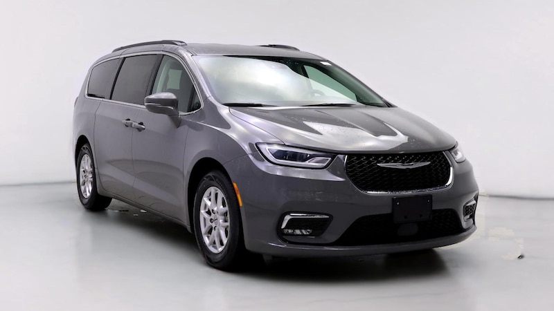 2022 Chrysler Pacifica Touring L Hero Image