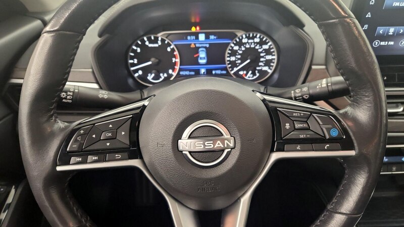 2023 Nissan Altima SL 10