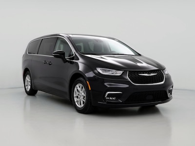 2023 Chrysler Pacifica Touring L -
                Tampa, FL