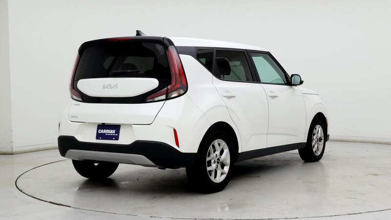 2023 Kia Soul LX 8