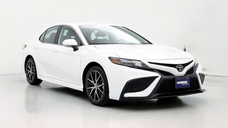 2023 Toyota Camry SE Hero Image