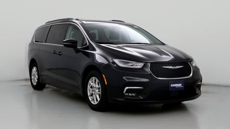 2022 Chrysler Pacifica Touring L Hero Image