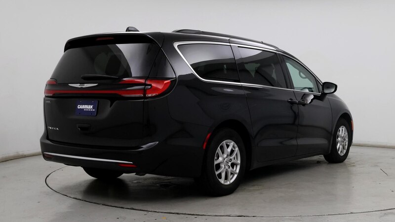 2022 Chrysler Pacifica Touring L 8