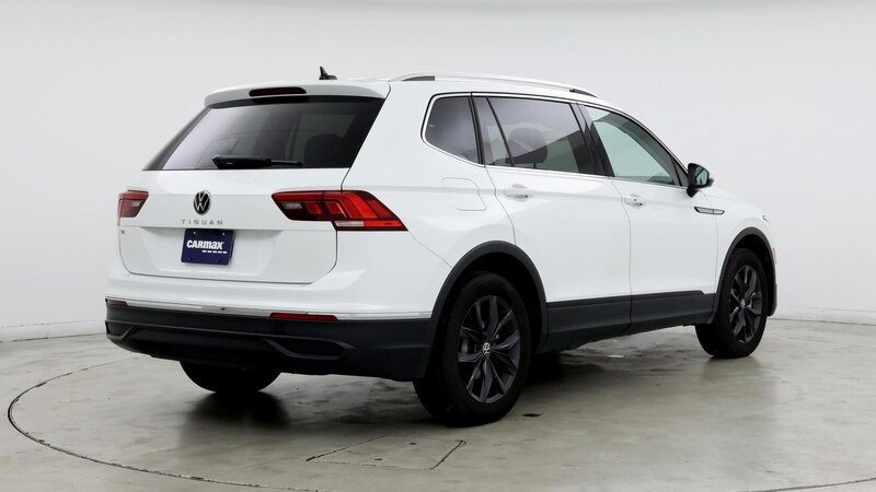 2024 Volkswagen Tiguan SE 8