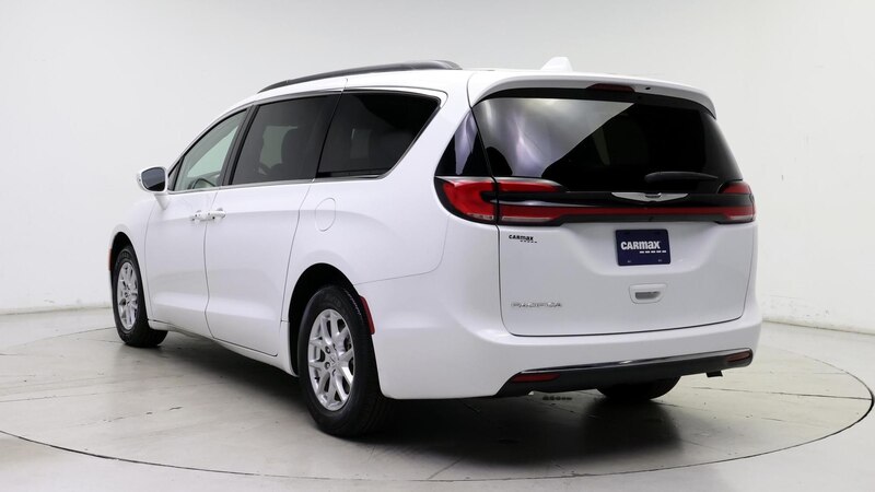 2022 Chrysler Pacifica Touring L 2