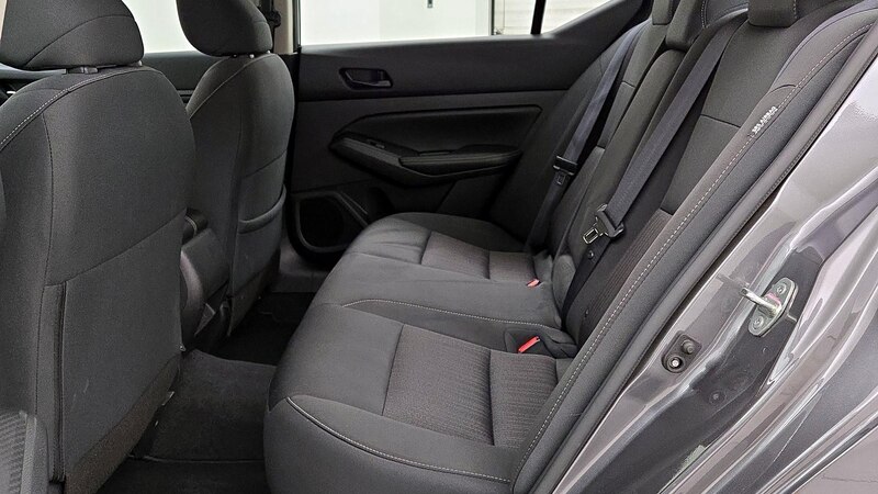 2024 Nissan Altima SV 19