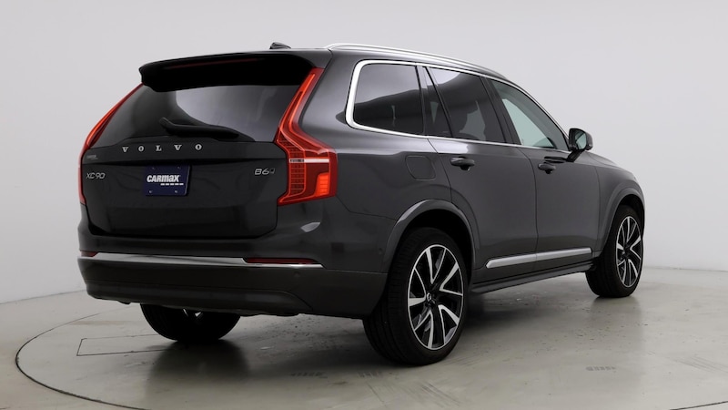 2024 Volvo XC90 B5 Plus 8