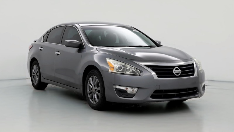 2015 Nissan Altima S Hero Image