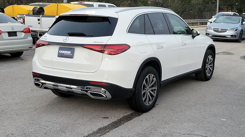 2024 Mercedes-Benz GLC 300 5