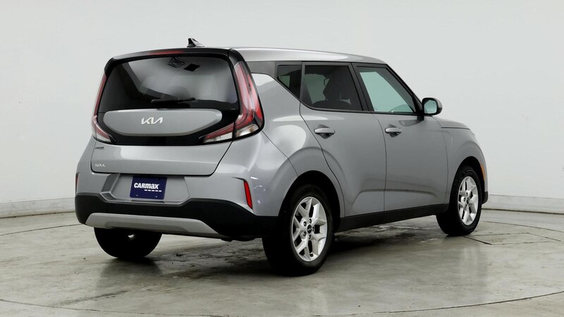 2023 Kia Soul LX 8