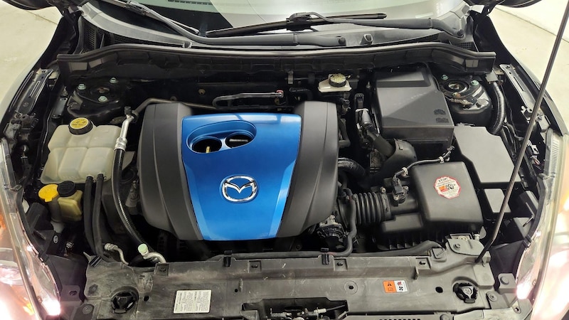 2013 Mazda Mazda3 i Sport 20