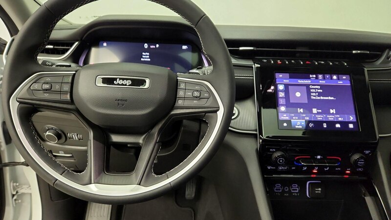 2023 Jeep Grand Cherokee Laredo 10