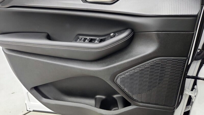 2023 Jeep Grand Cherokee Laredo 12