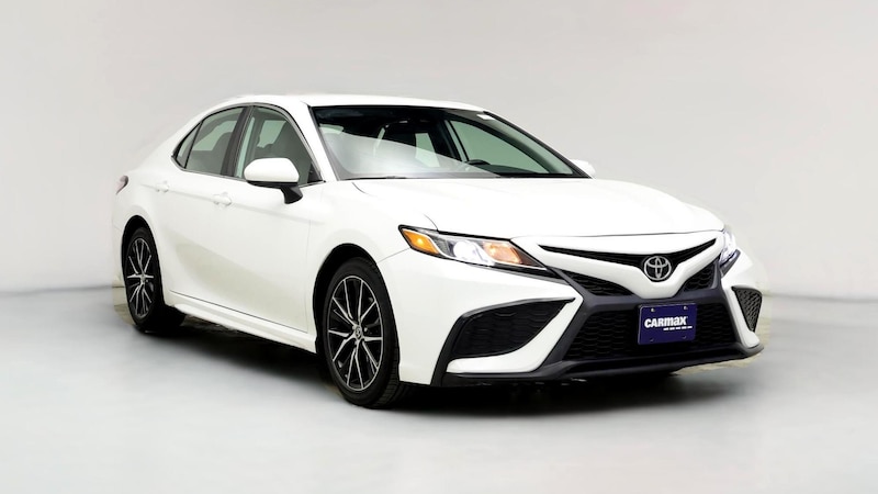 2021 Toyota Camry SE Hero Image