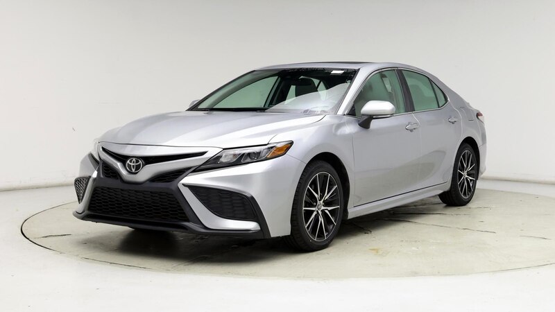 2022 Toyota Camry SE 4