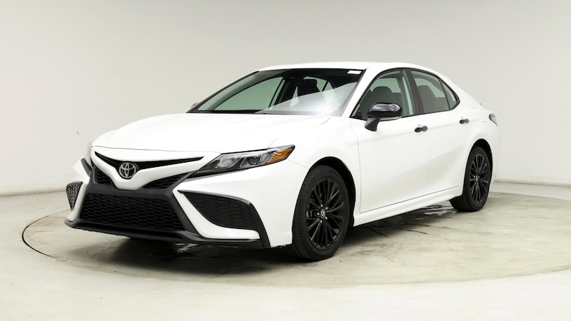 2022 Toyota Camry SE 4