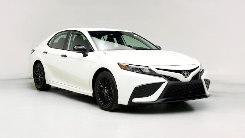 2022 Toyota Camry SE Hero Image