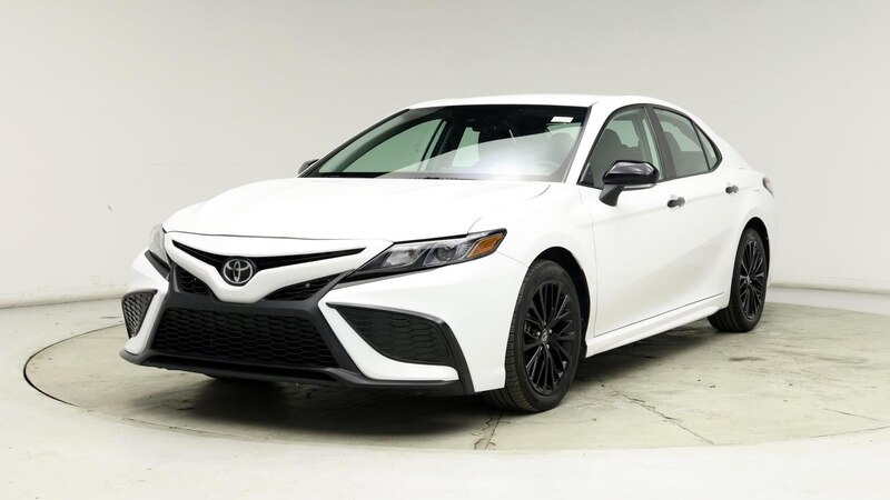 2022 Toyota Camry SE 4