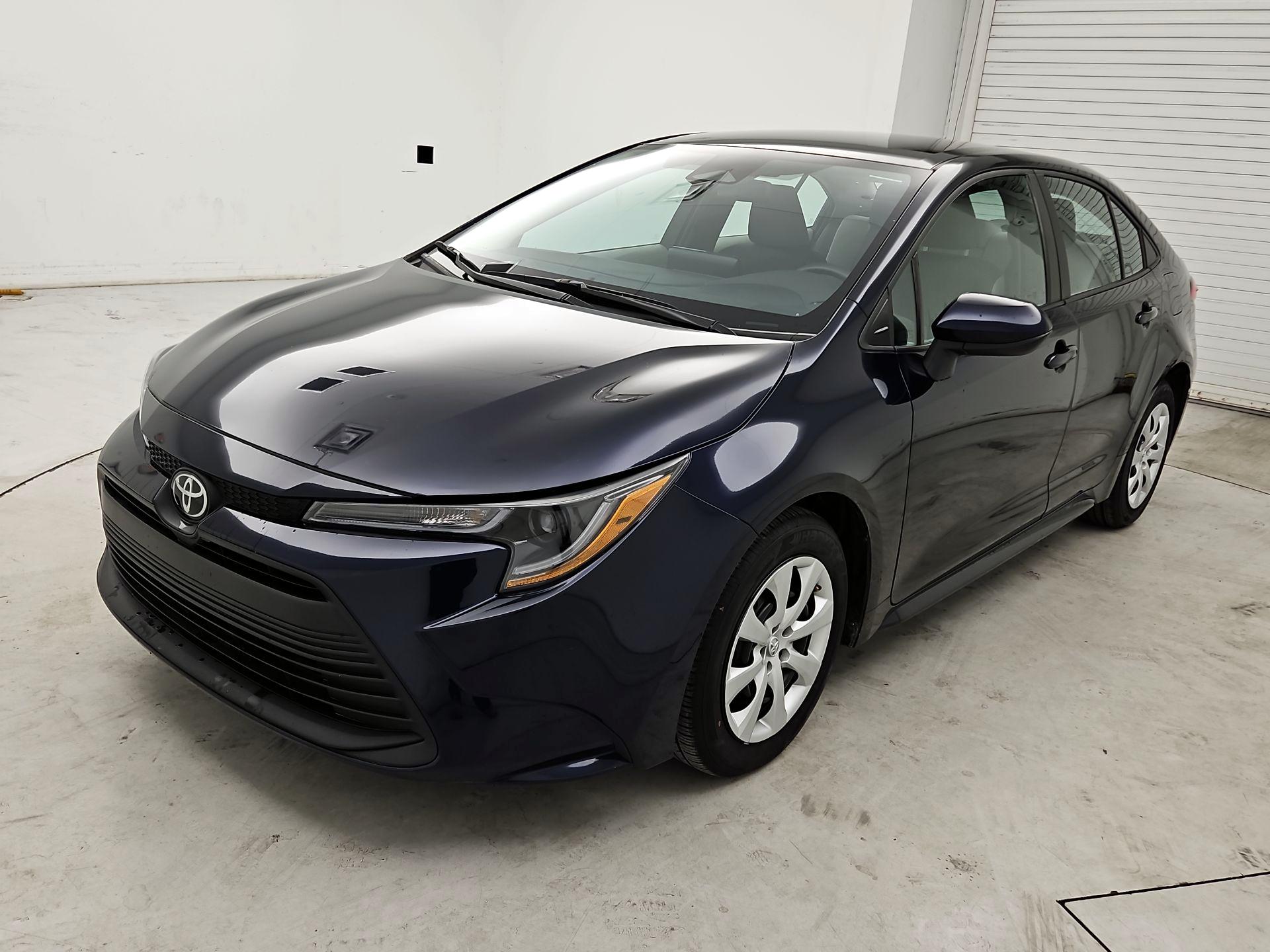 Thumbnail: 2023 Toyota Corolla - 3