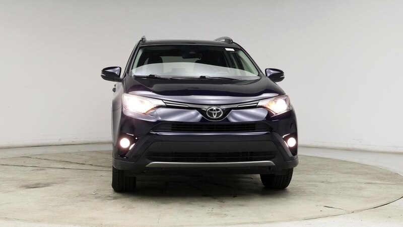 2018 Toyota RAV4 XLE 5