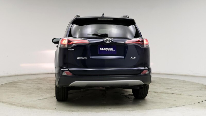 2018 Toyota RAV4 XLE 6