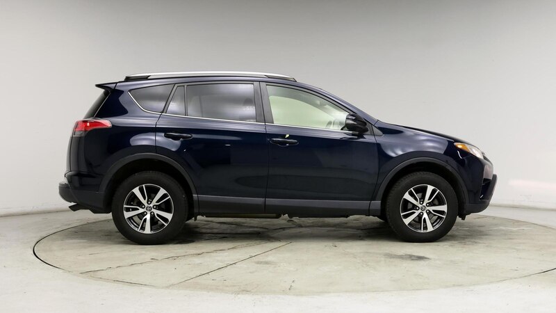 2018 Toyota RAV4 XLE 7