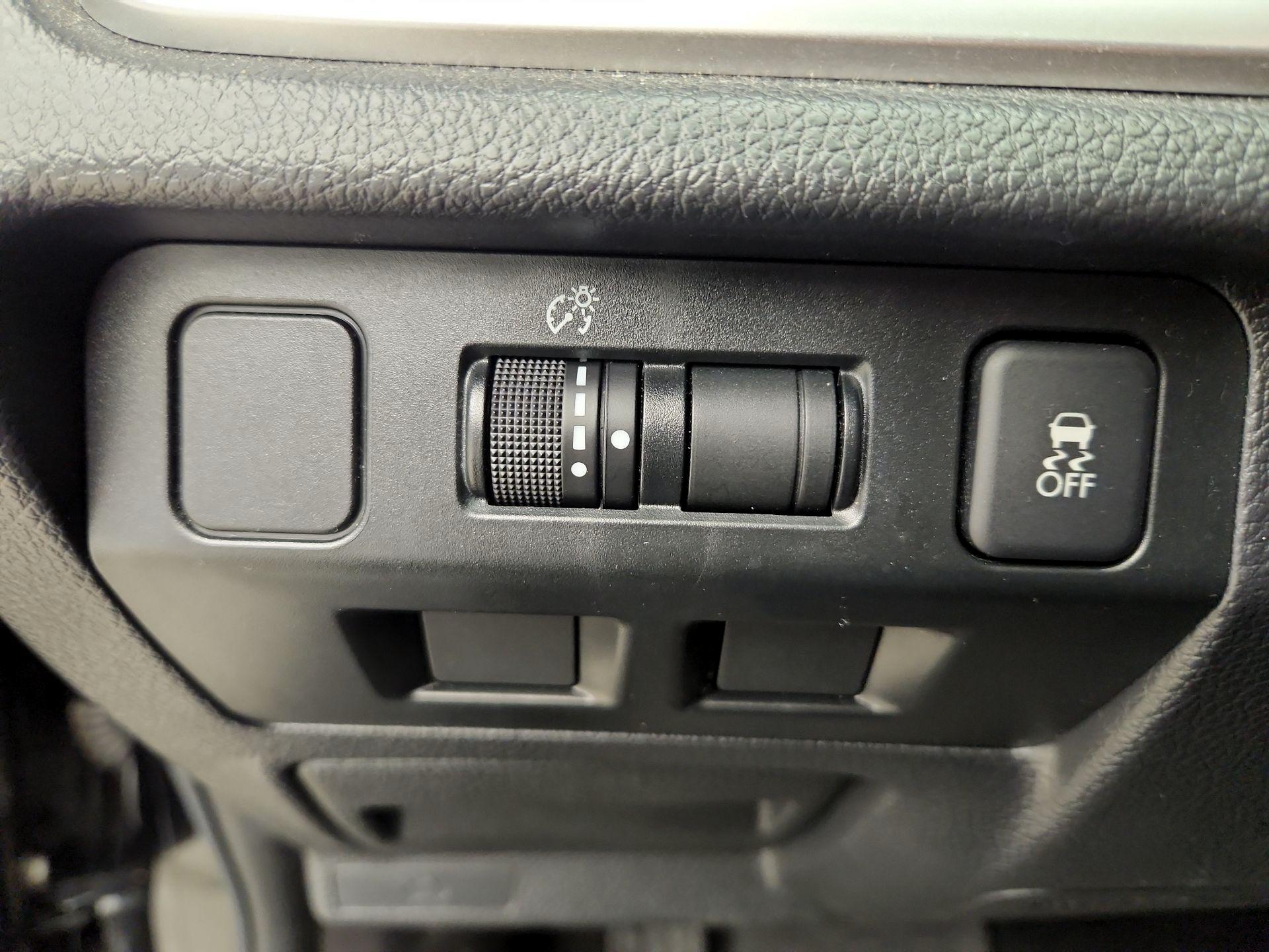 Thumbnail: 2015 Subaru XV Crosstrek - 13