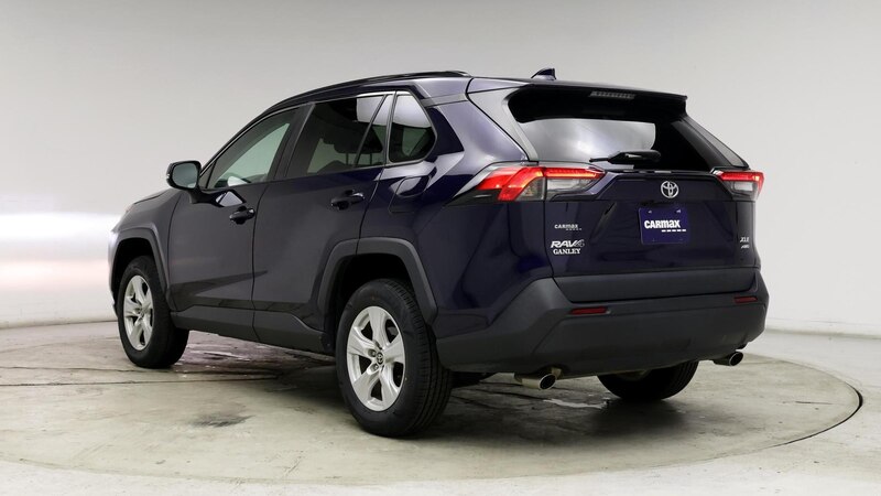 2021 Toyota RAV4 XLE 2