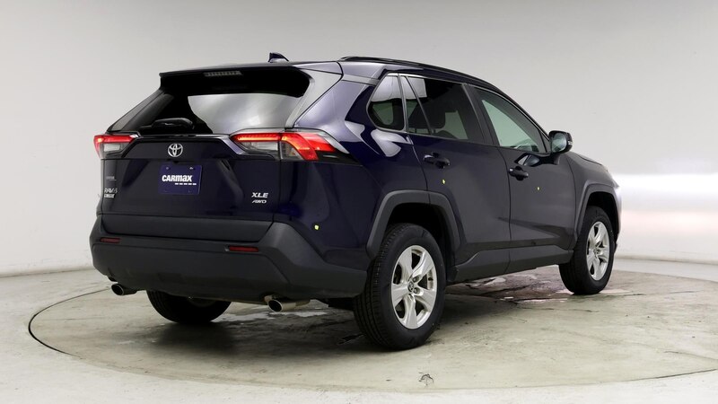 2021 Toyota RAV4 XLE 8