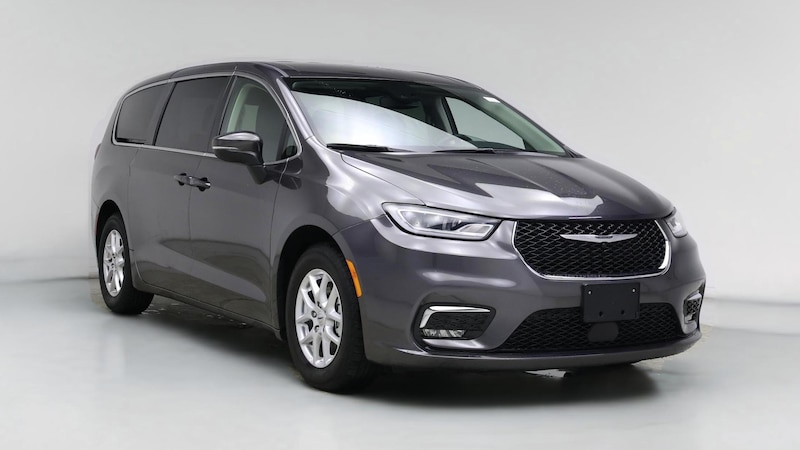 2023 Chrysler Pacifica Touring L Hero Image