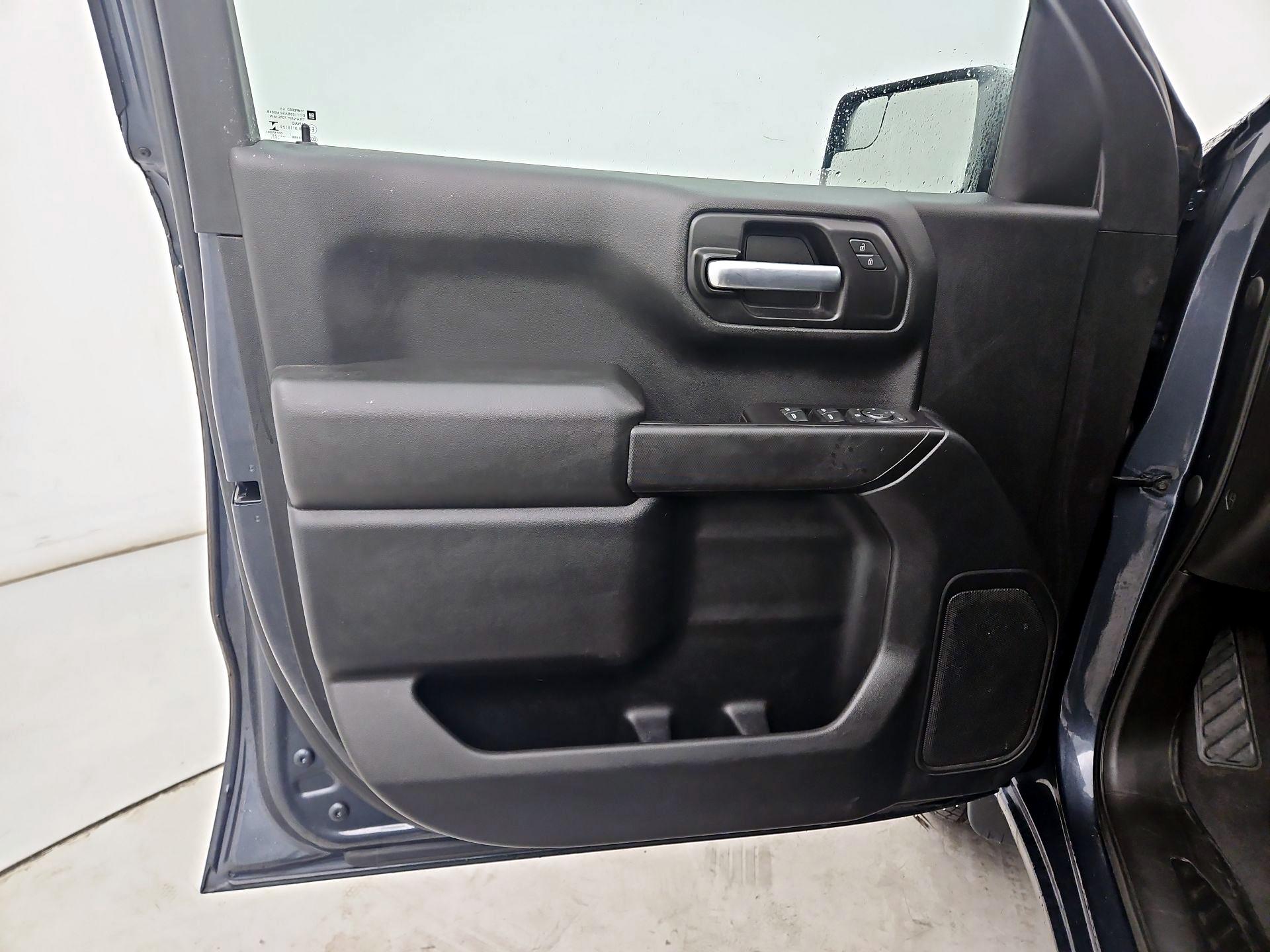 Thumbnail: 2021 Chevrolet Silverado 1500 - 12