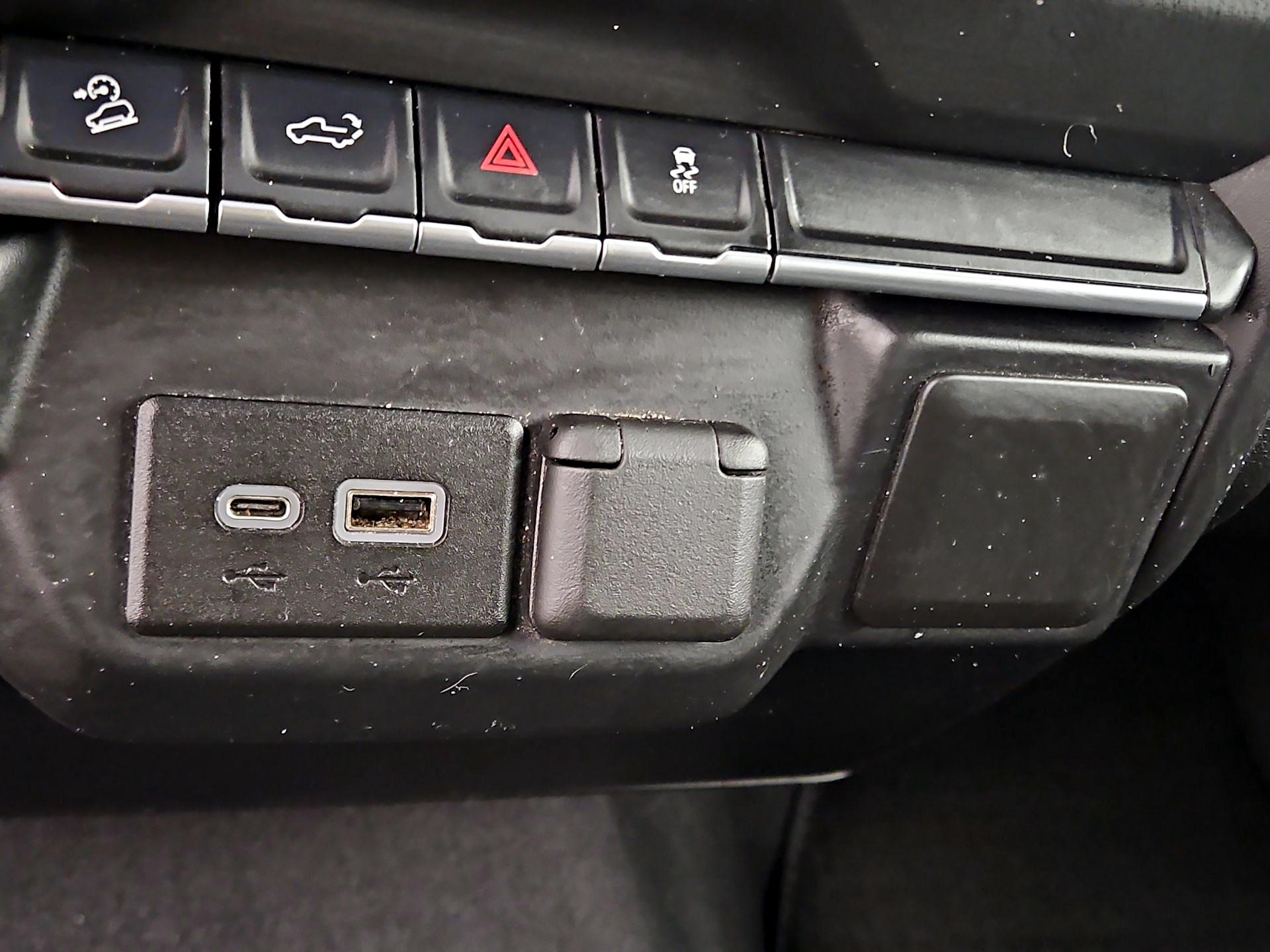 Thumbnail: 2021 Chevrolet Silverado 1500 - 18