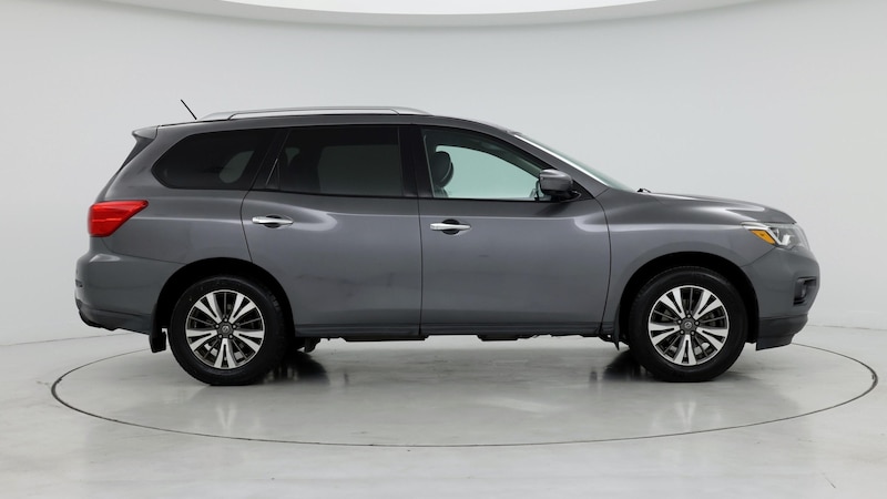 2017 Nissan Pathfinder SL 7