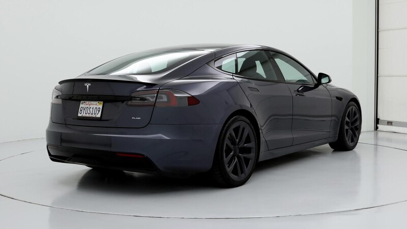 2021 Tesla Model S Plaid 8