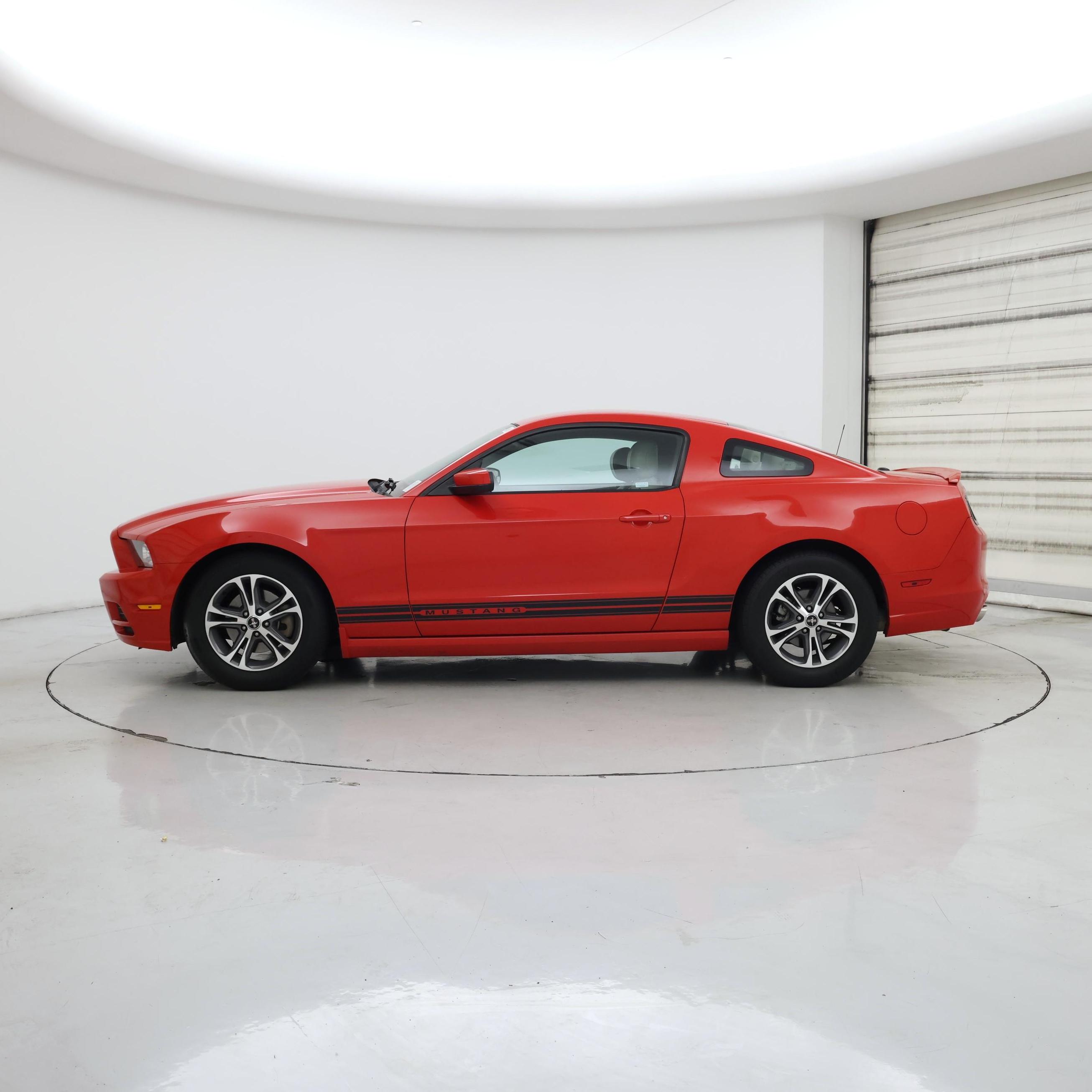 Thumbnail: 2014 Ford Mustang - 3
