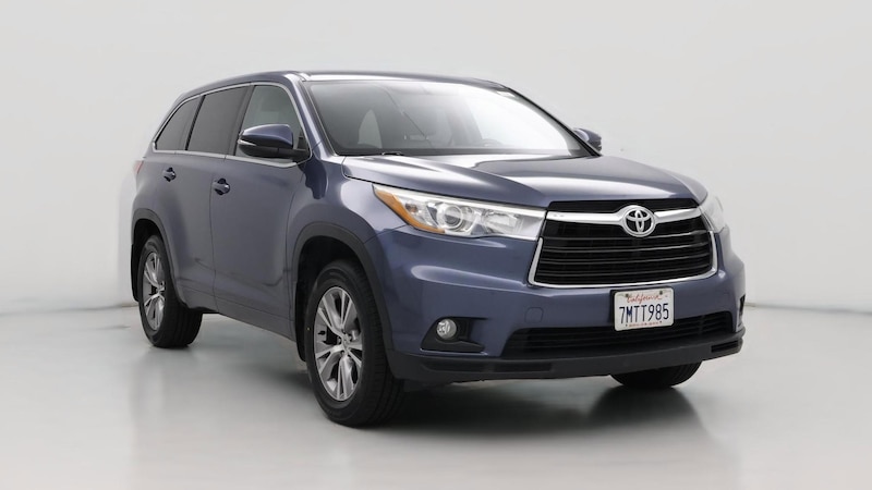 2015 Toyota Highlander LE Hero Image