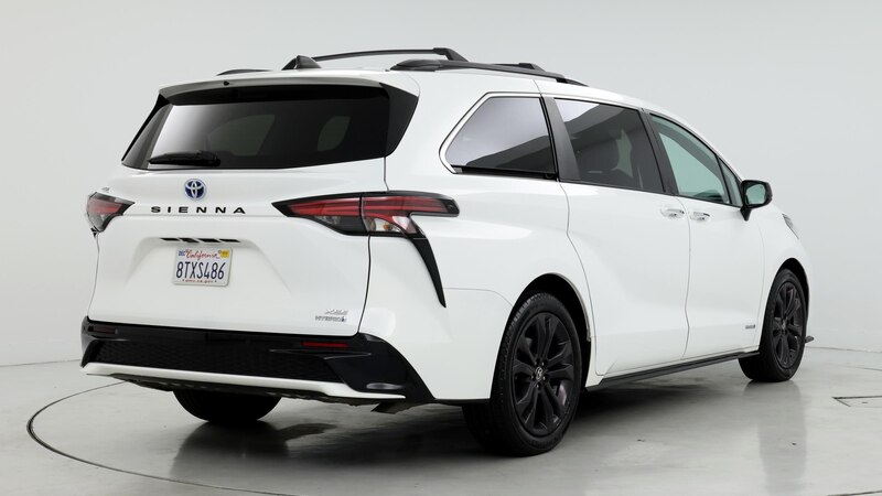 2021 Toyota Sienna XSE 8