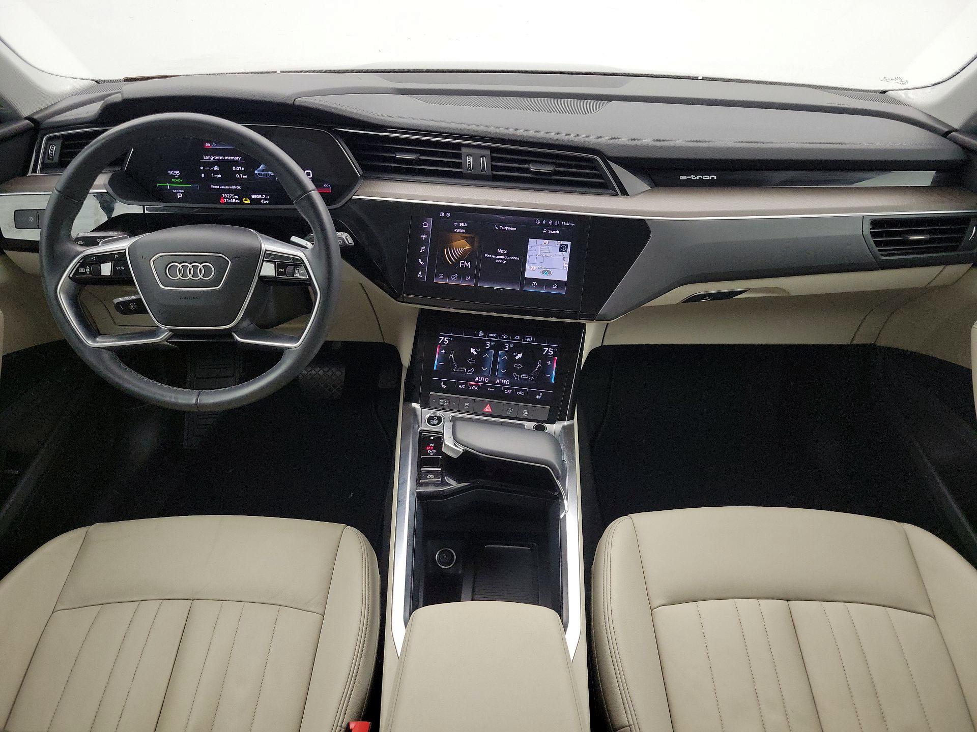Thumbnail: 2021 Audi e-tron - 9