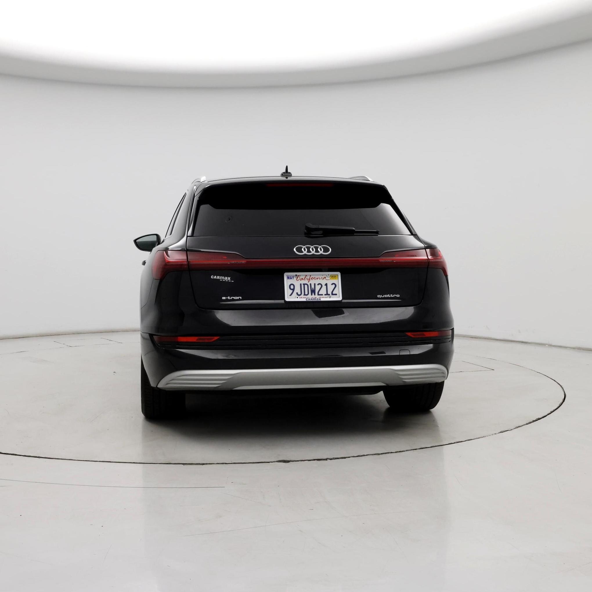 Thumbnail: 2021 Audi e-tron - 6