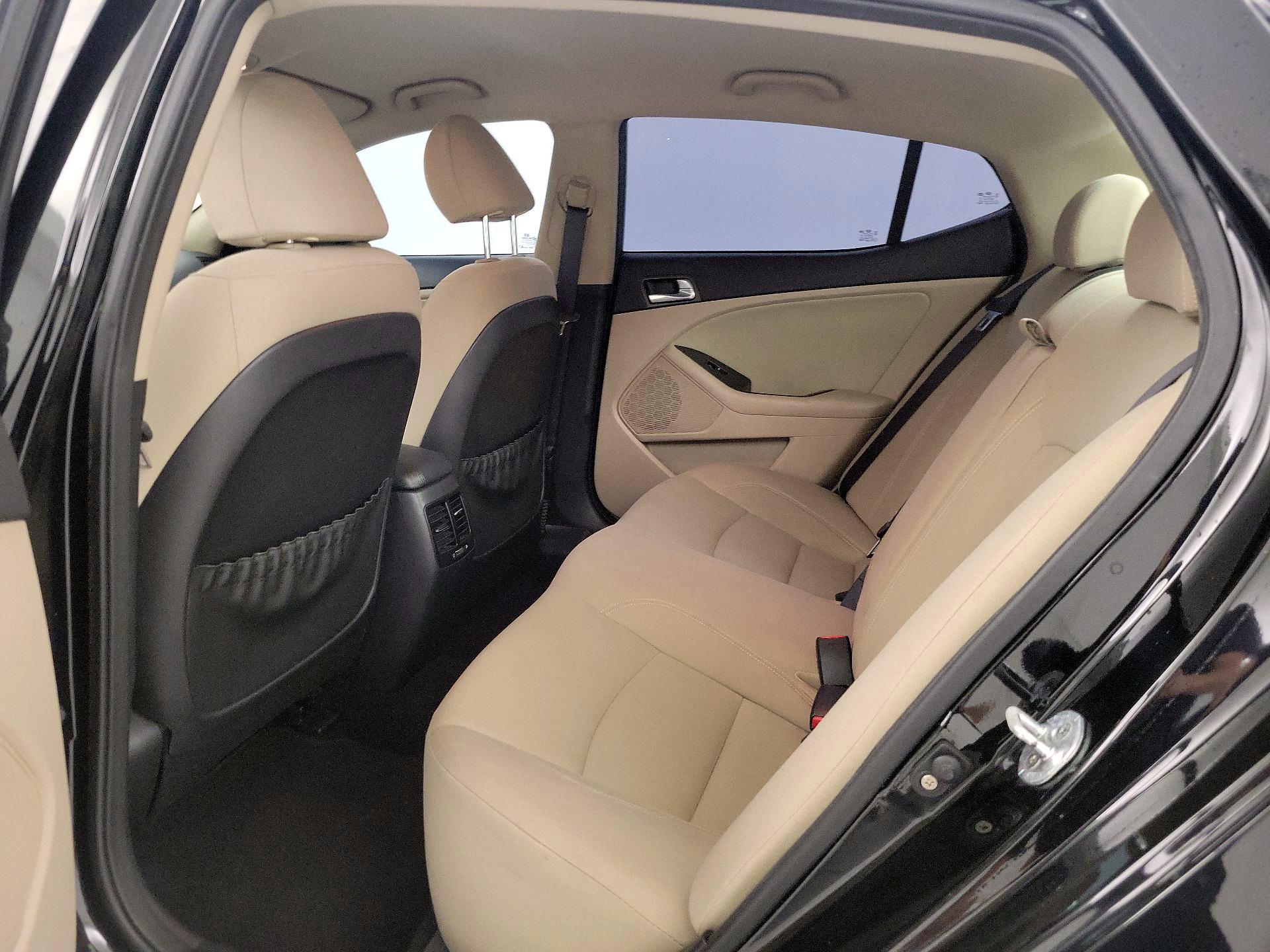 Thumbnail: 2015 Kia Optima - 19