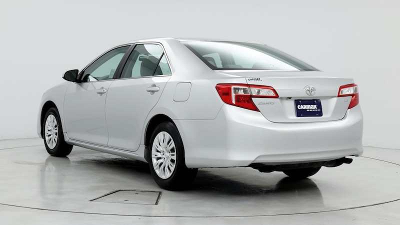 2014 Toyota Camry LE 2