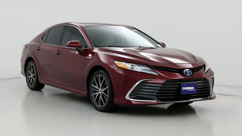 2021 Toyota Camry XLE Hero Image